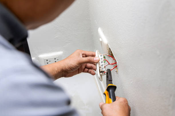 Best Emergency Electrical Repair  in Burgaw, NC